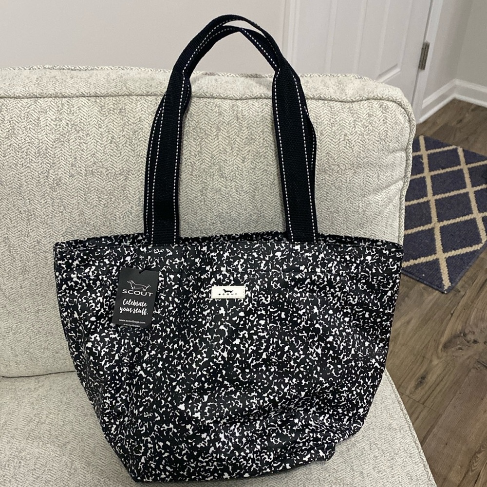 Black and white Scout tote